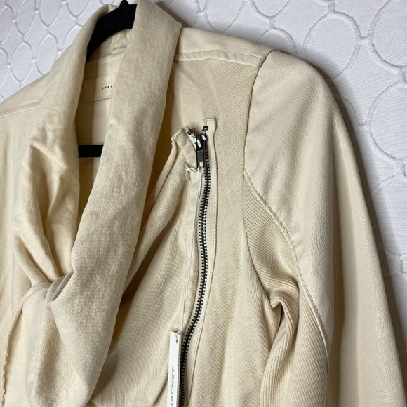 NWT Blank NYC Faux Leather Drape Moto Jacket - Picture 4 of 7